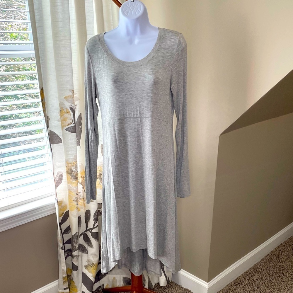 NWT Hem & Thread Soft Grey Jersey Hi- Low knee length Dress Size L